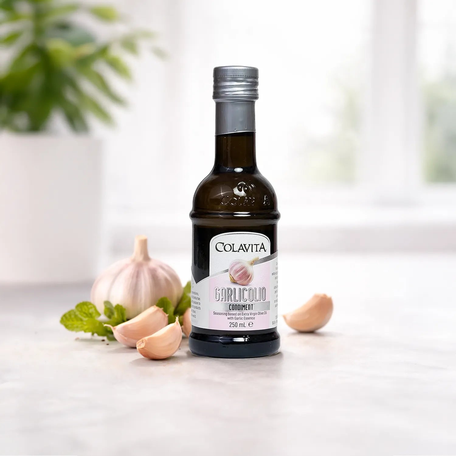 Colavita Garlicolio – Extra Virgin Olive Oil with Essence of Garlic (250 ml)